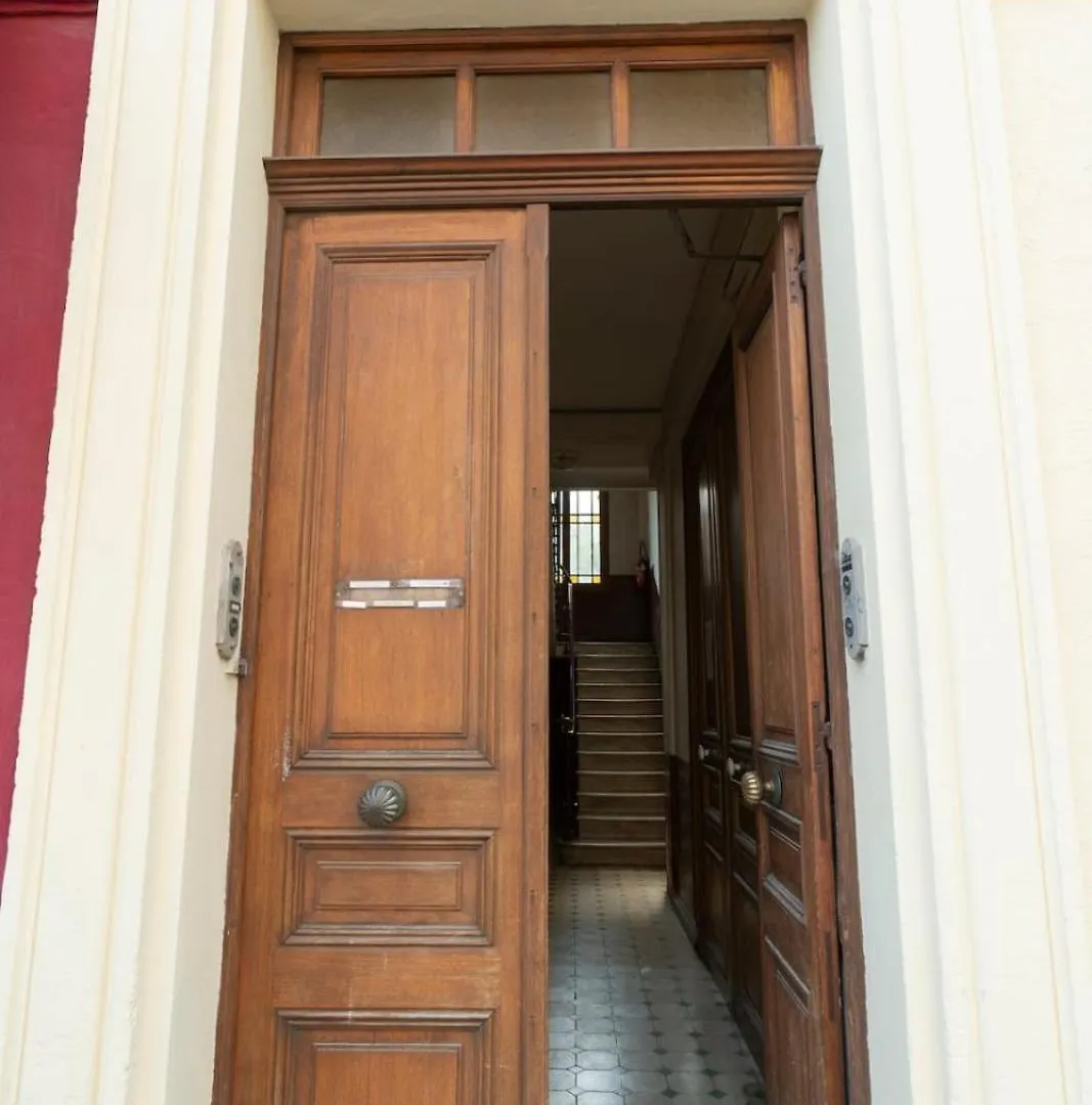 Bright And Modern 2 Bedroom In The Heart Of Antibes! France