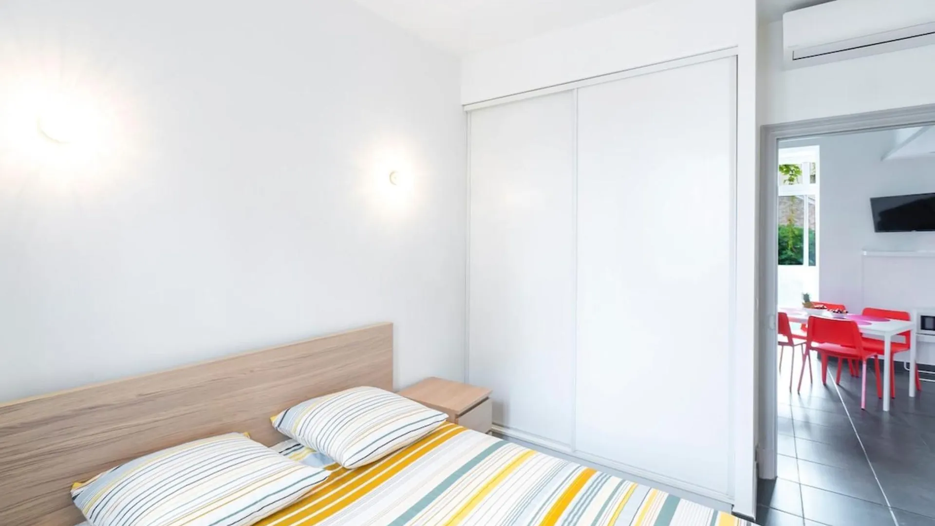 Apartment Bright And Modern 2 Bedroom In The Heart Of Antibes!